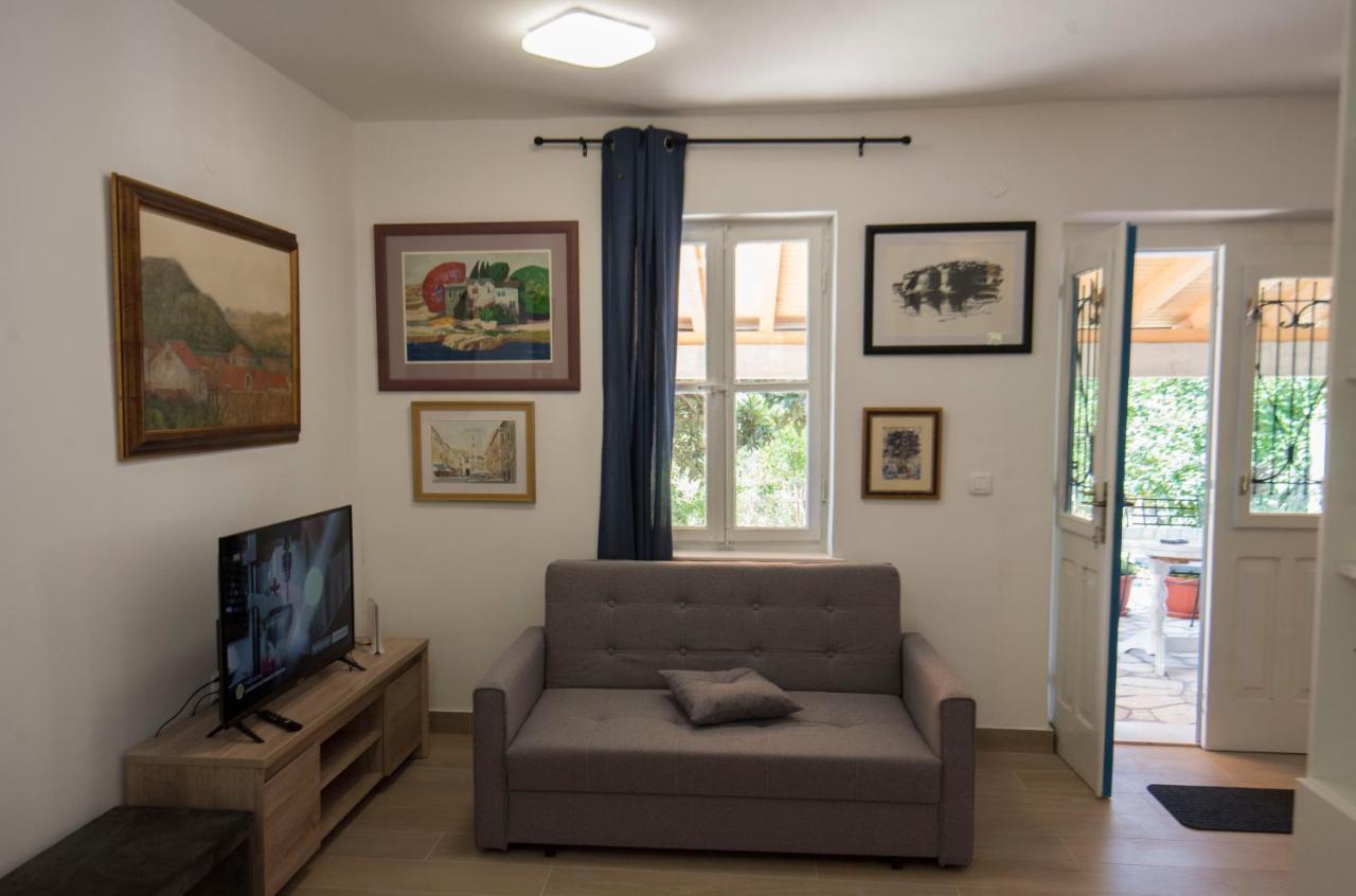 Studio Apartman Roza Ston Exterior foto